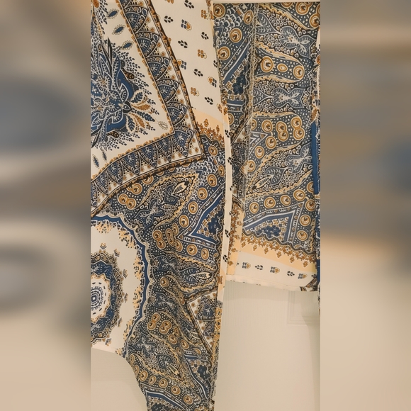 SHEIN VCAY Allover Print Batwing Sleeve Knot Detail Blouse Size Large - Picture 4 of 7